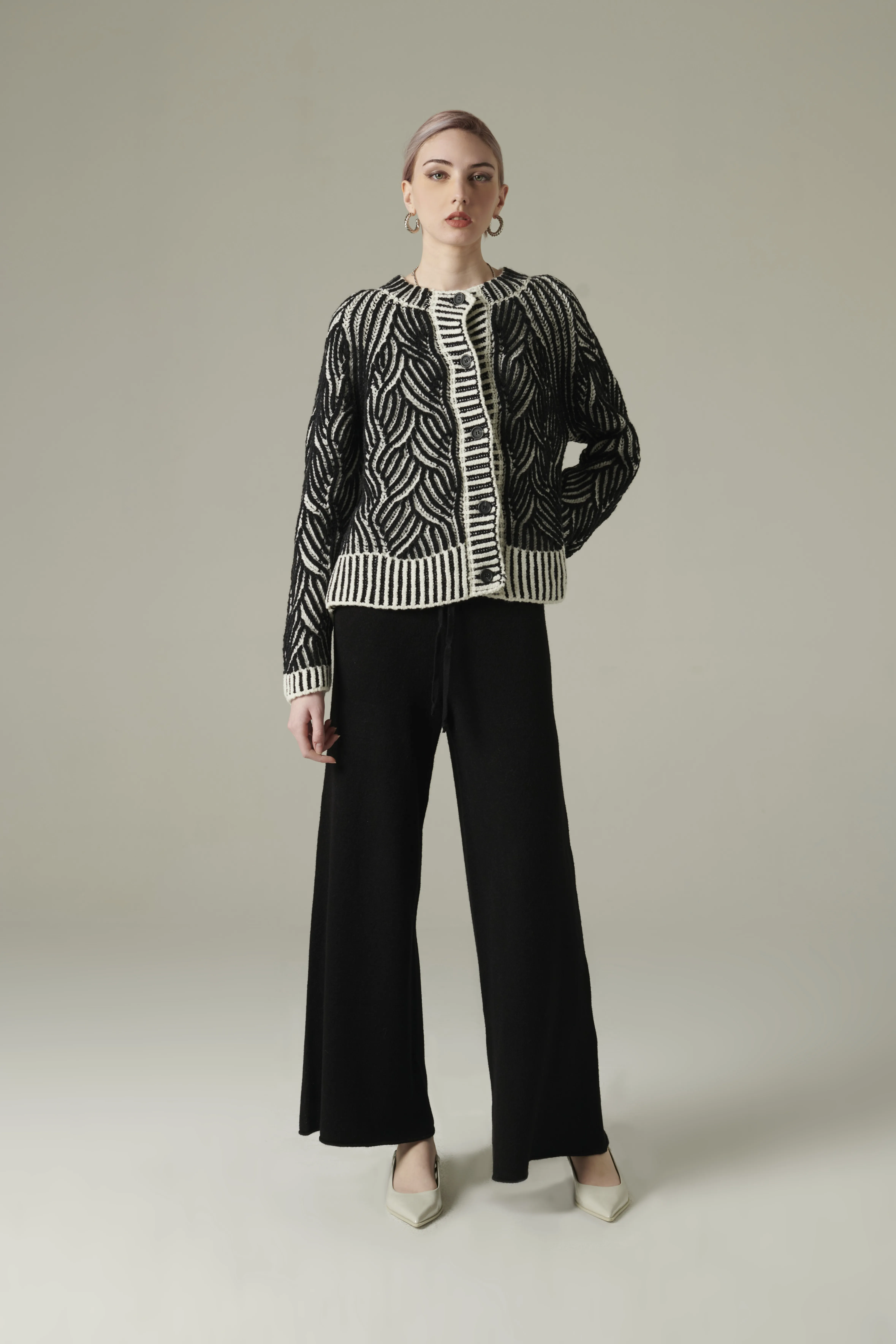  CARDIGAN CON MOTIVI ASTRATTI