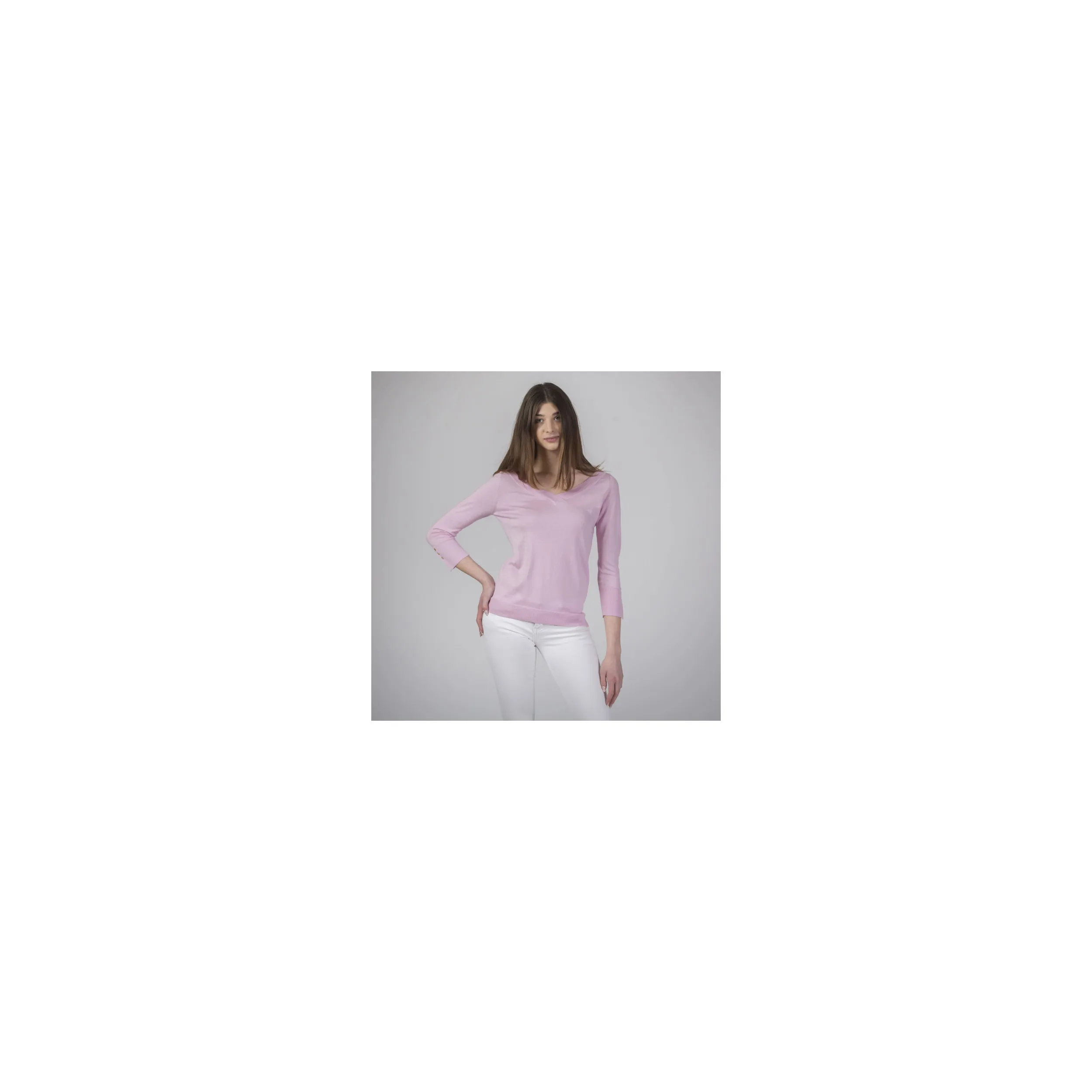 Maglia con scollo a V ampio e bottoni