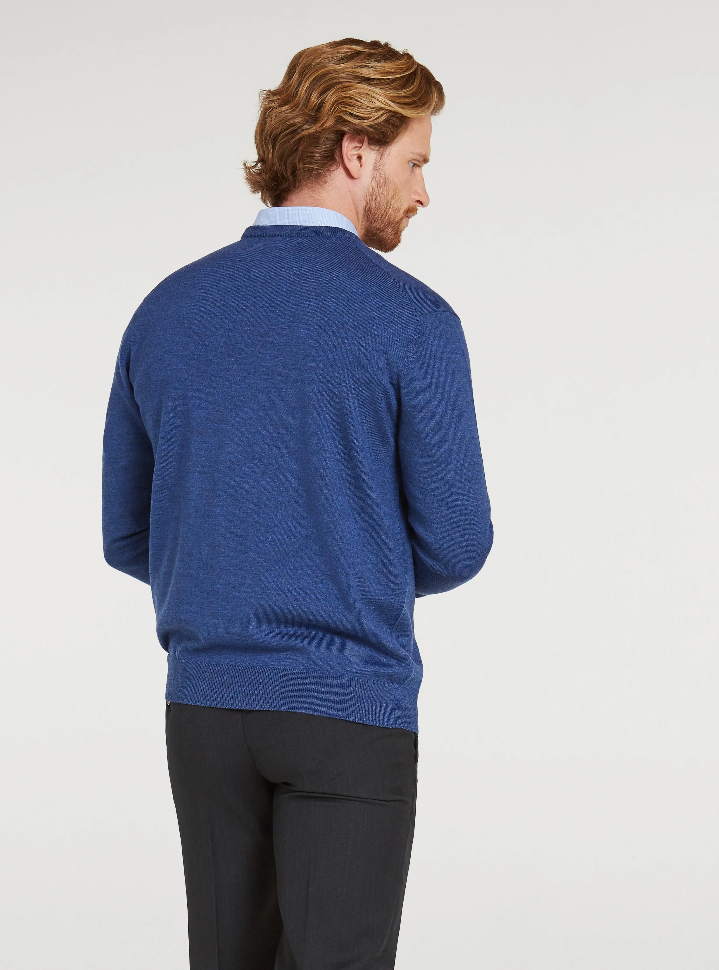   Maglia girocollo in pura lana merino      
