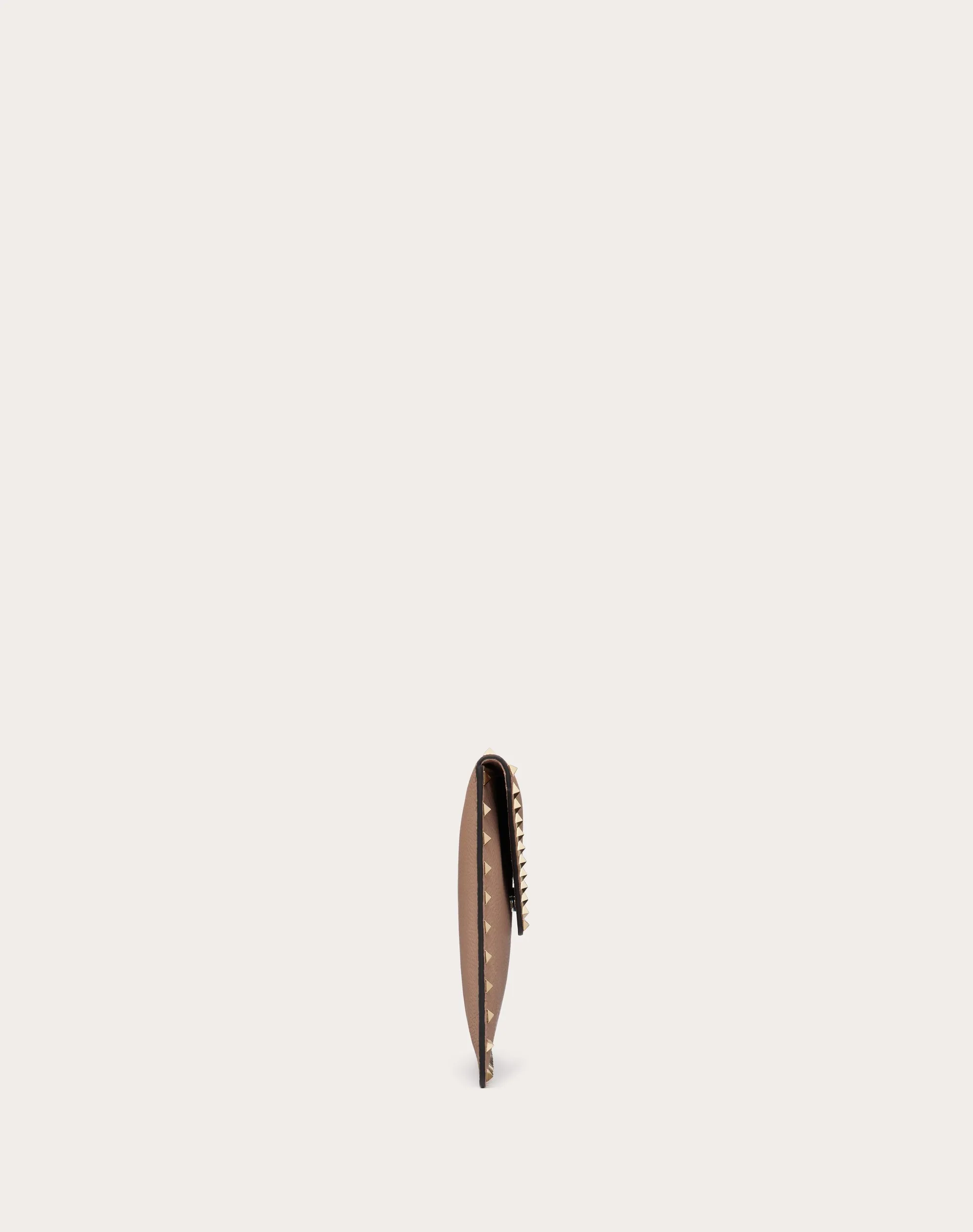 POUCH ROCKSTUD IN VITELLO GRANATO