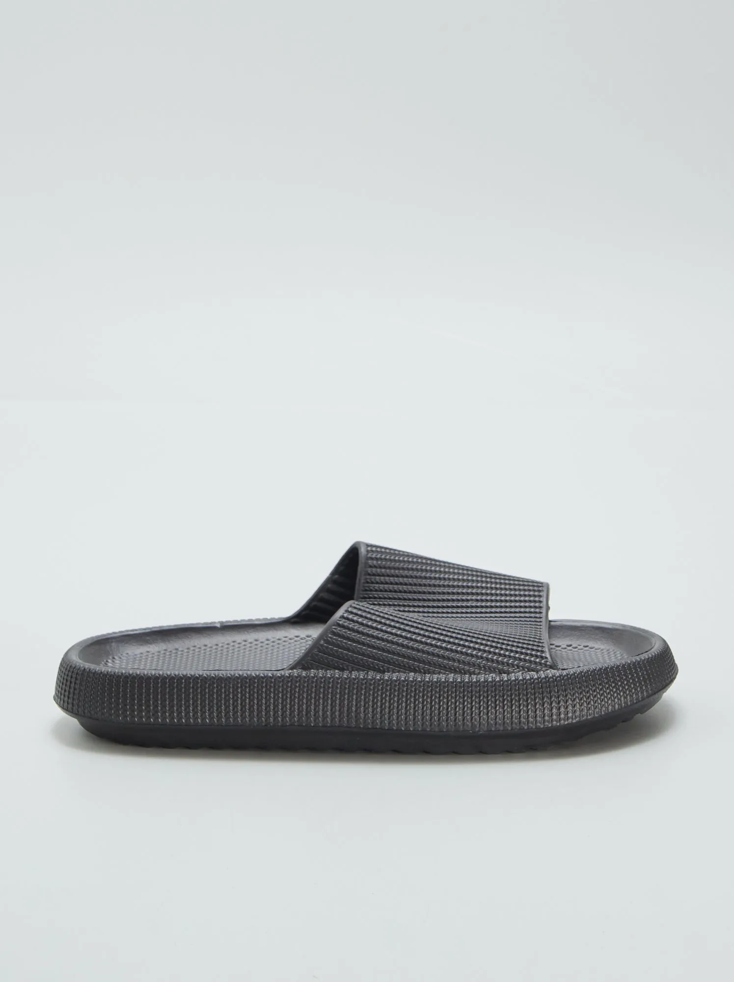 Sandali in plastica preformata - nero