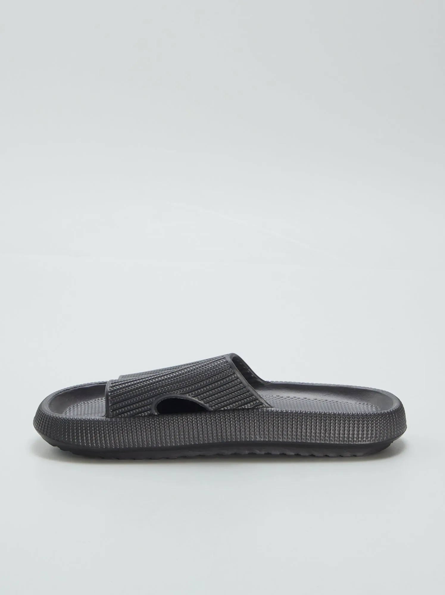 Sandali in plastica preformata - nero