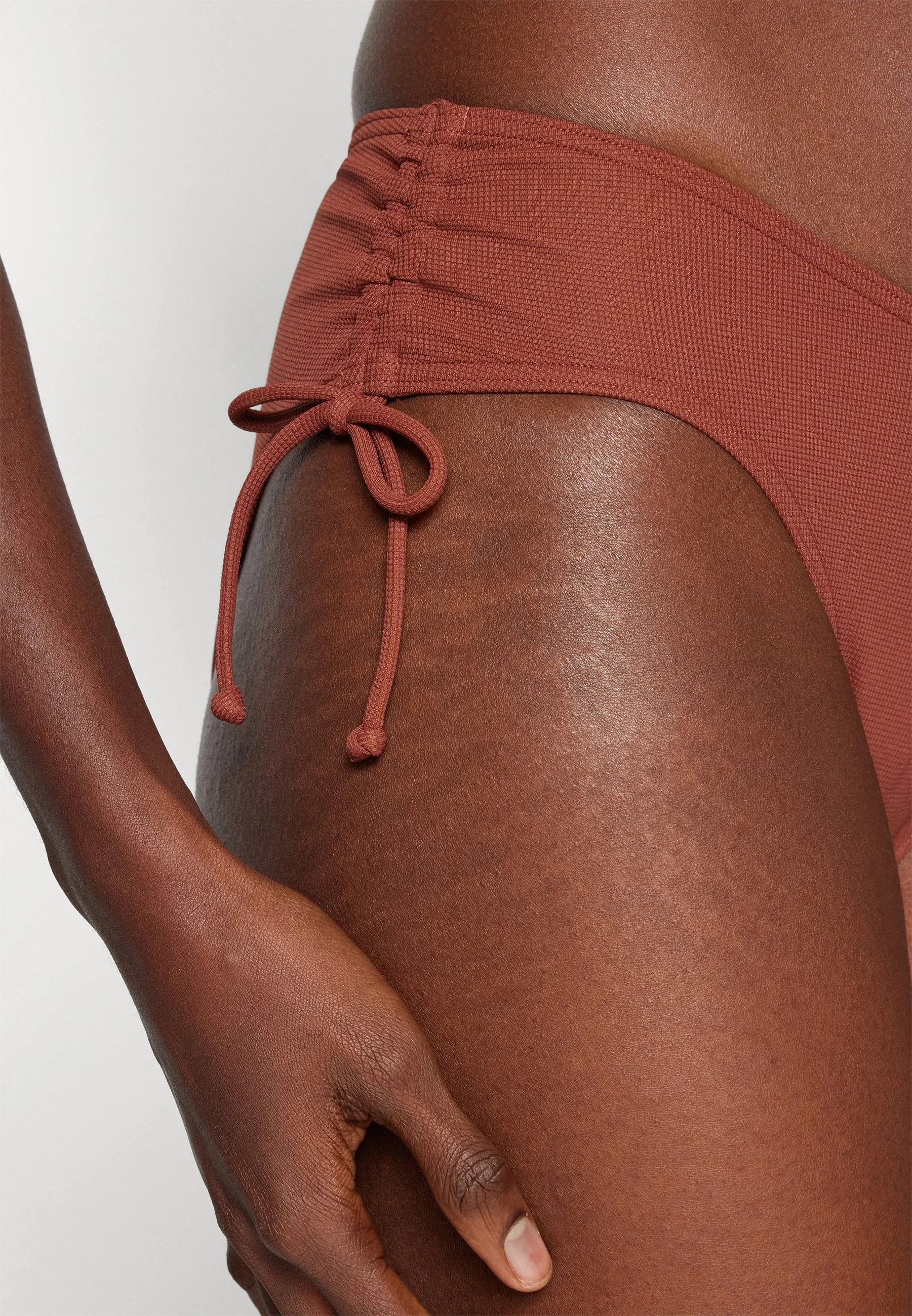 SUMMER GLOW MIDI - Bikini pezzo sotto