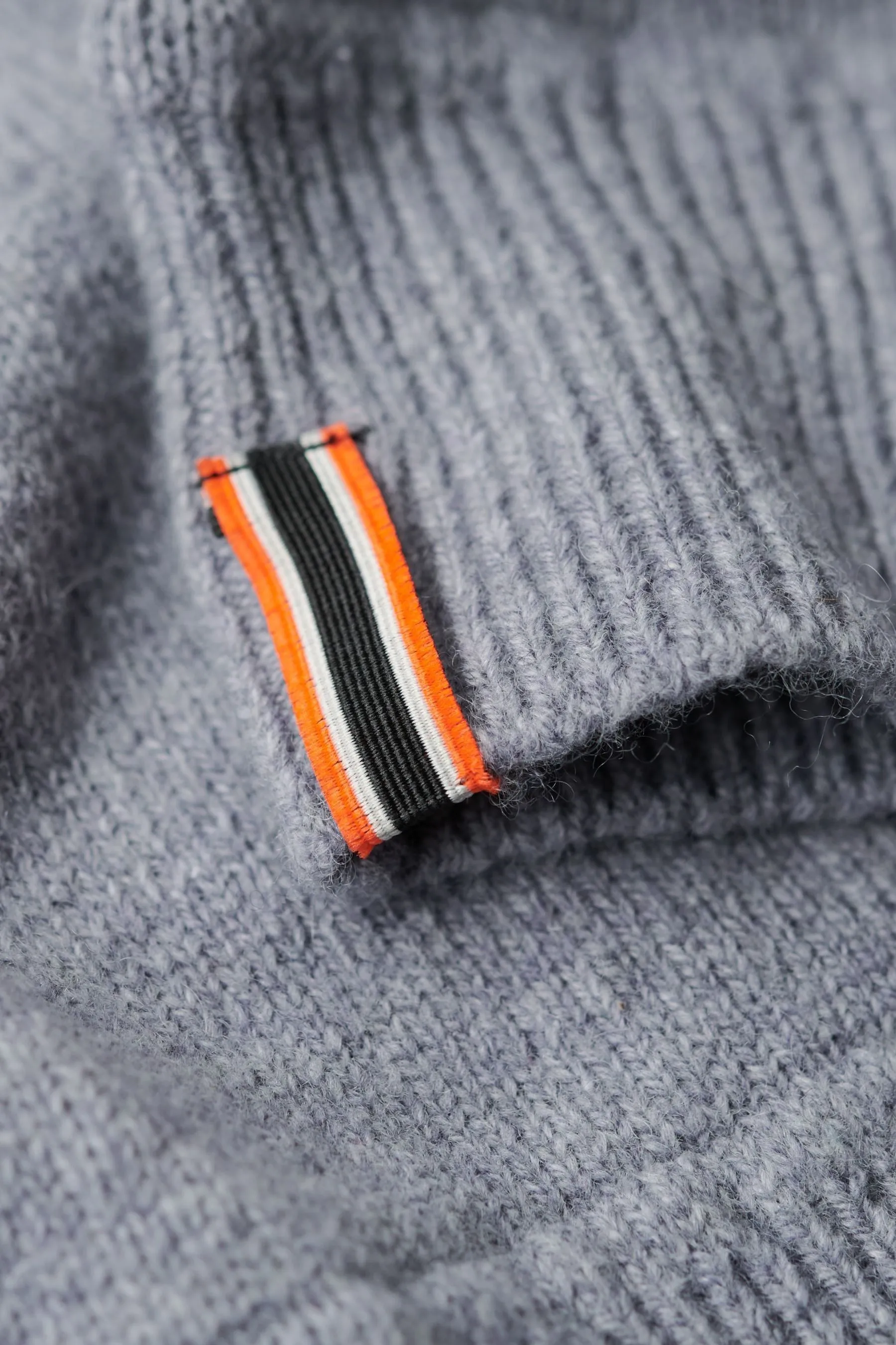 Superdry Slim Fit Essential Crew Jumper    