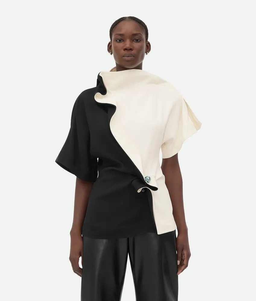 Top in viscosa fluida con piercing 