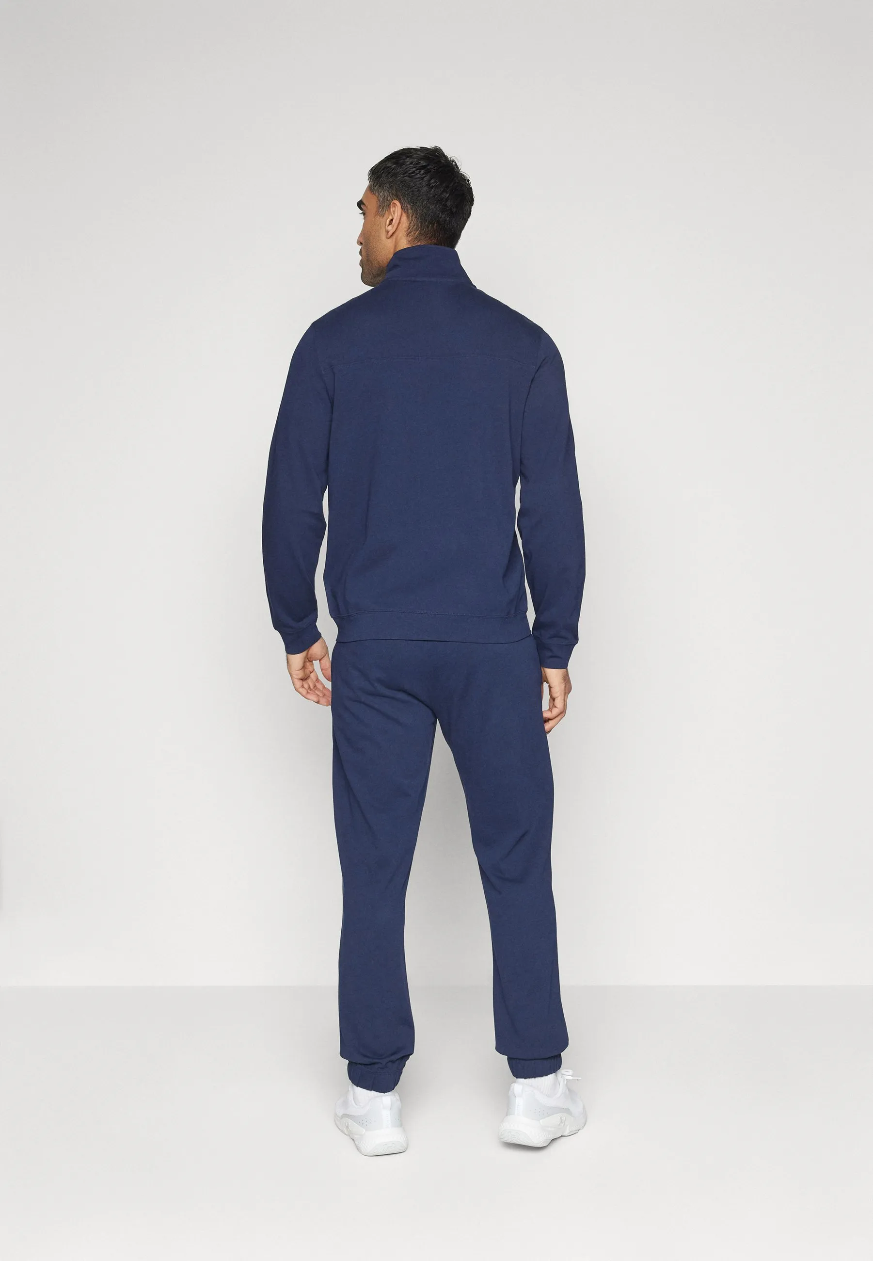 TRACKSUIT CORE - Tuta