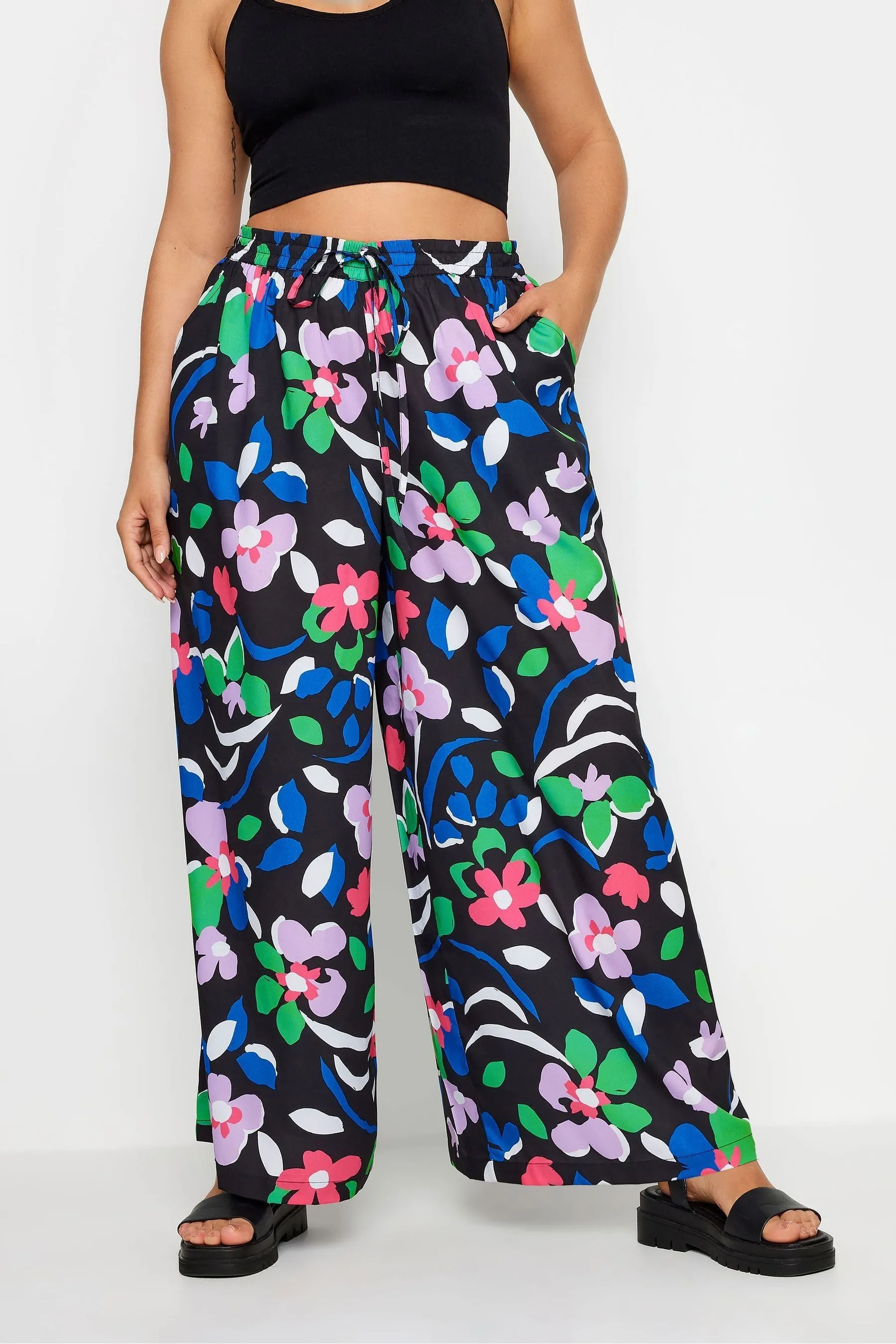Yours Curve COLLECTION - Pantaloni a fondo ampio con coulisse e stampa astratta Stampa    