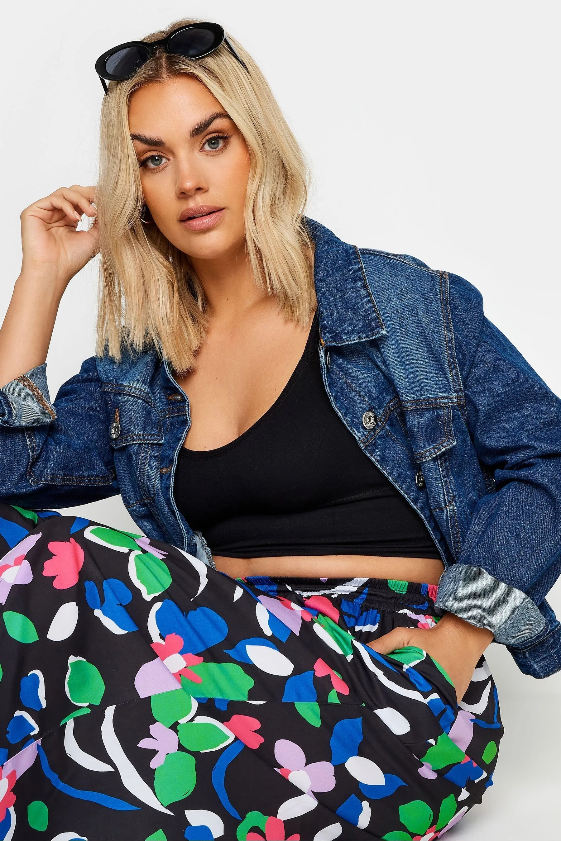 Yours Curve COLLECTION - Pantaloni a fondo ampio con coulisse e stampa astratta Stampa    